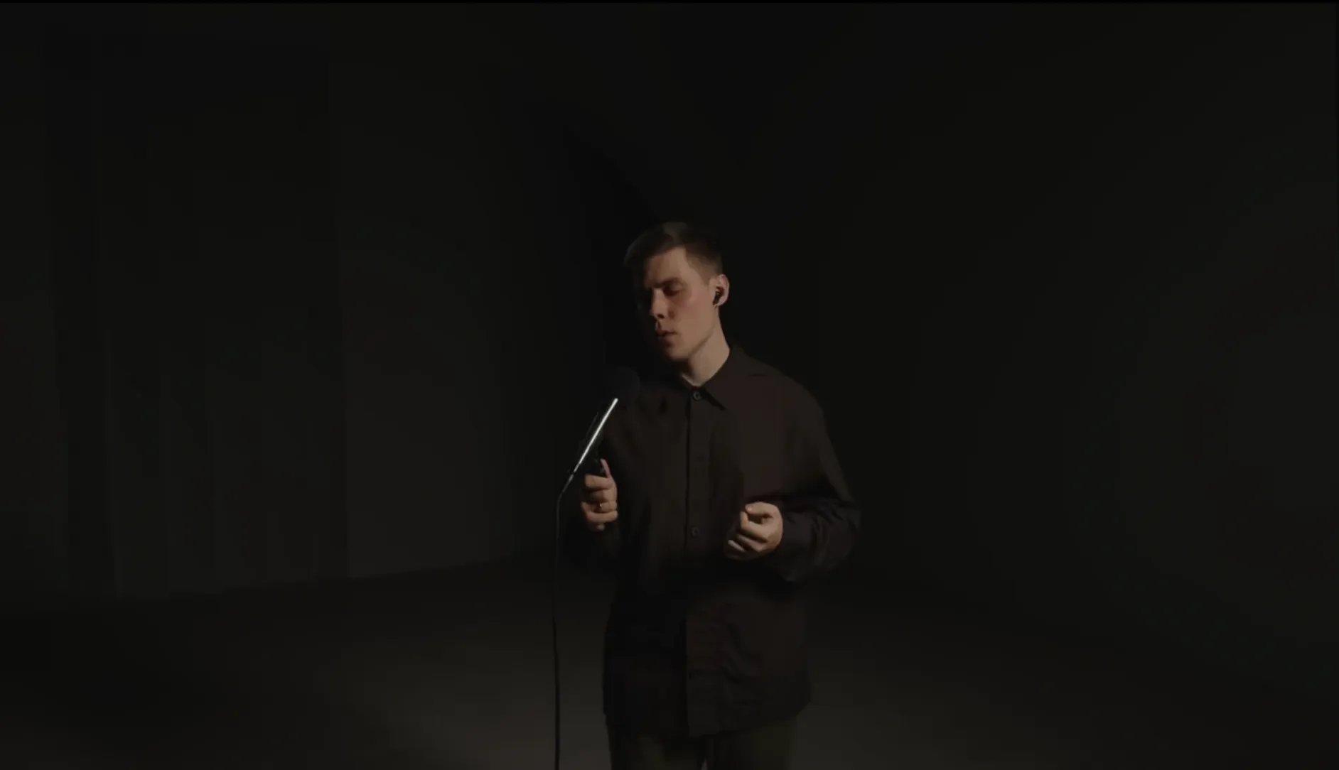 La performance de Petr Sarancha repose sur une spectaculaire prouesse visuelle musicale.