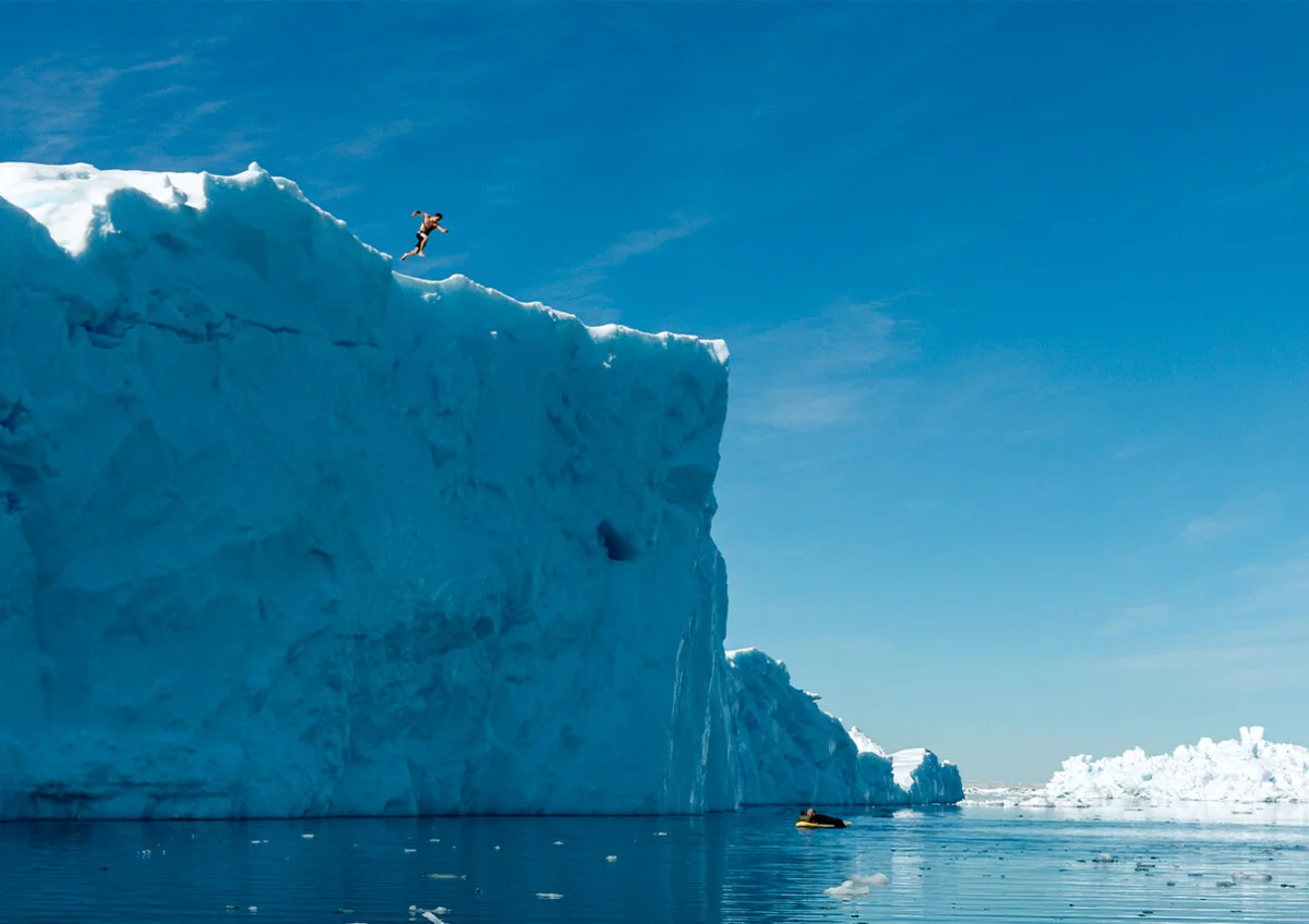 Côme Girardot’s 19-meter Greenland iceberg dive turns an Arctic block of ice into a one-off stunt